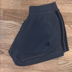 PACER 3-STRIPES WOVEN SHORTS